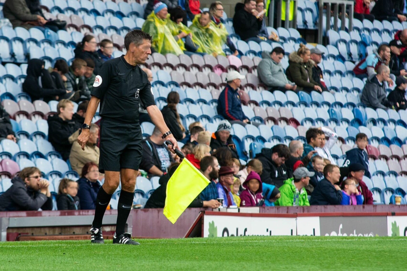 Arbiter Premier League zawieszony za narkotyki