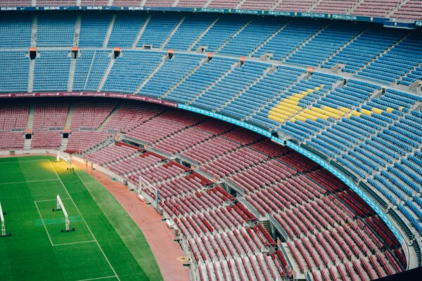 Koniec teatru na Camp Nou. FC Barcelona chce mieć swoją Żyletę