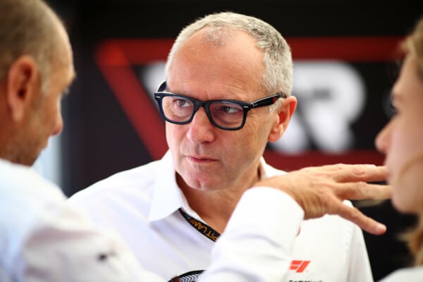 Stefano Domenicali pozostaje na stanowisku CEO w F1