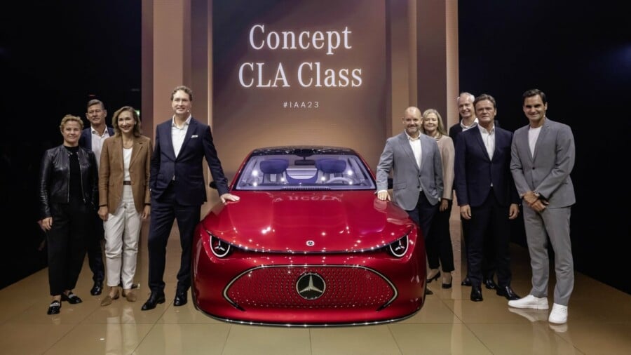 Roger Federer reklamuje S Klasę od Mercedes-Benz