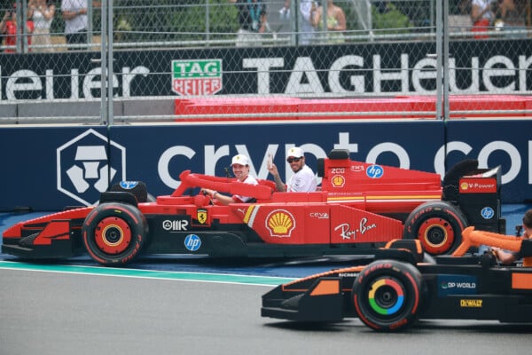 Grupa LEGO podczas Grand Prix Formuły 1 w Miami