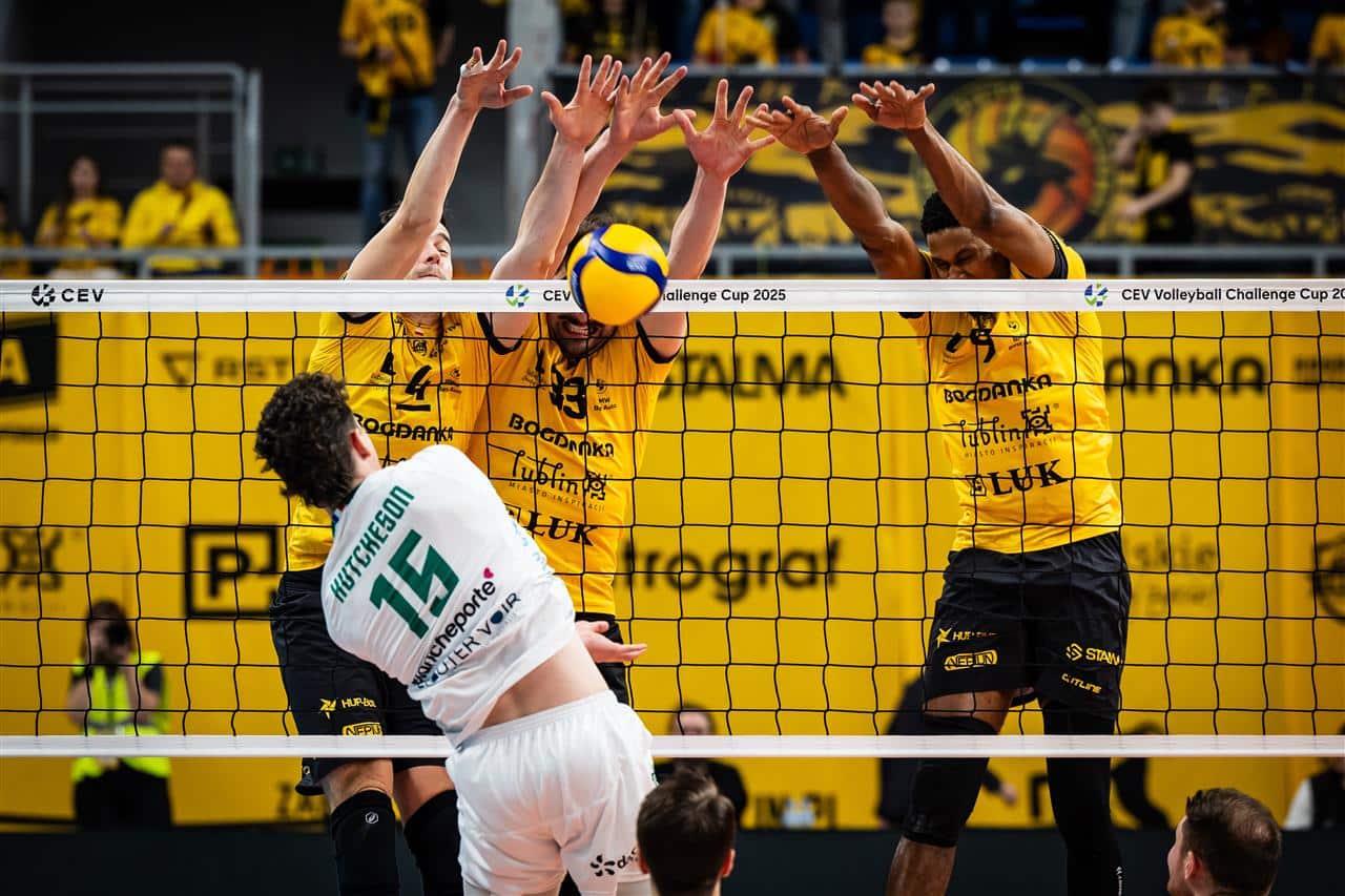 Blok siatkarzy Bogdanki LUK Lublin podczas meczu CEV Challenge Cup 2025