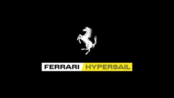 Logo Ferrari na czarnym tle i napis Hypersail
