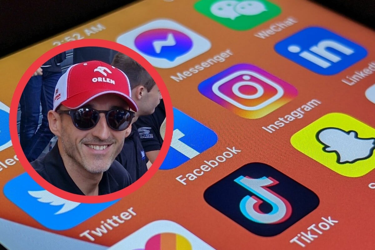 Robert Kubica na tle ekranu z ikonami aplikacji social media