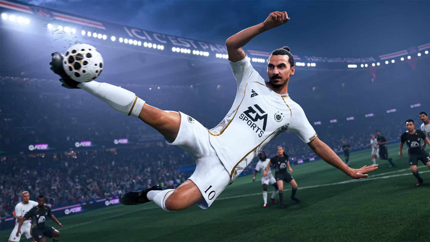 Piłkarz wykonujący efektowną przewrotkę na stadionie w grze EA FC 26 z widocznym logo EA Sports oraz nowym strojem meczowym.