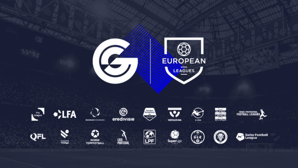 Logotypy europejskich lig piłkarskich, w tym Pro League, LFA, Eredivisie, Liga Portugal, SuperLiga Serbia i Swiss Football League, na tle stadionu piłkarskiego.