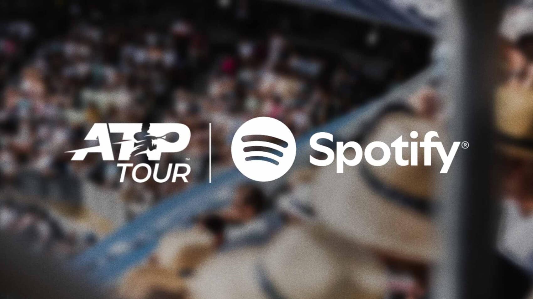 Grafika promująca partnerstwo ATP Tour i Spotify na tle kibiców, listopad 2025