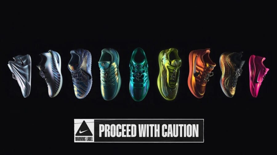 Oficjalny plakat Nike Warning Label Pack na NBA All-Star Weekend 2026 z limitowanymi edycjami butów LeBron 23, Ja 3, KD 18, Sabrina 3 i innymi modelami sygnowanymi gwiazdami NBA, etykieta „Proceed with Caution”